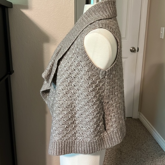 Ann Taylor LOFT Sweater Vest/Cardigan - Size XS - Picture 4 of 7
